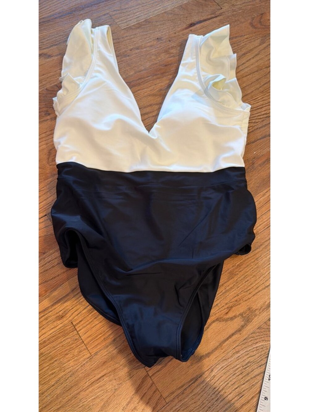 SUMMERSALT WOMENS BLACK AND WHITE ONE PIECE SWIM SUITE NEW SIZE 10